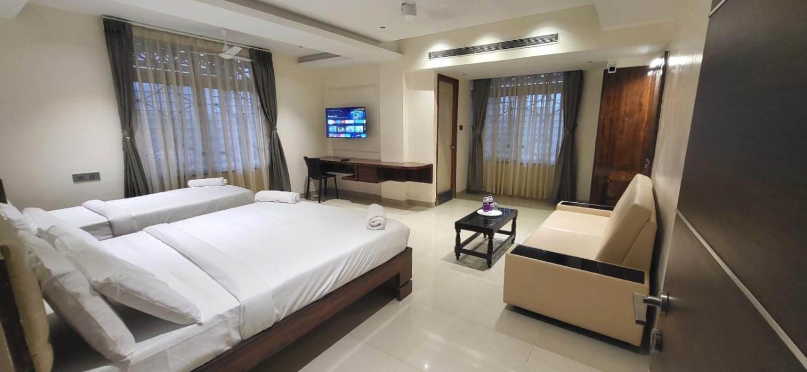 Model Grand Inn Bellary Exterior photo